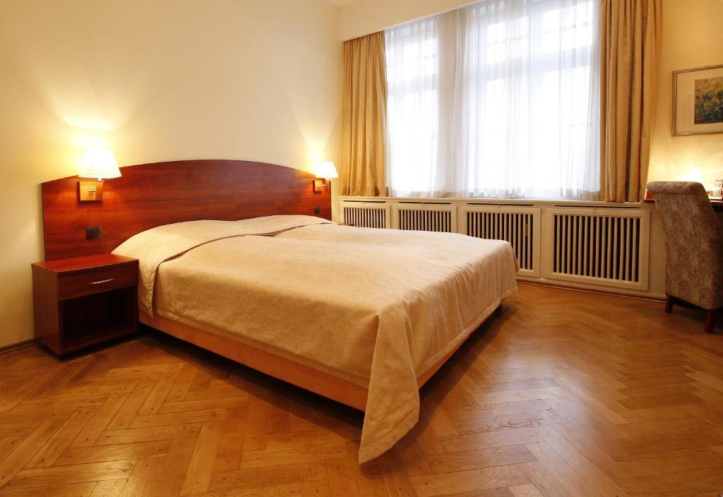 Hotel Preuss Im Dammtorpalais Гамбург Номер фото